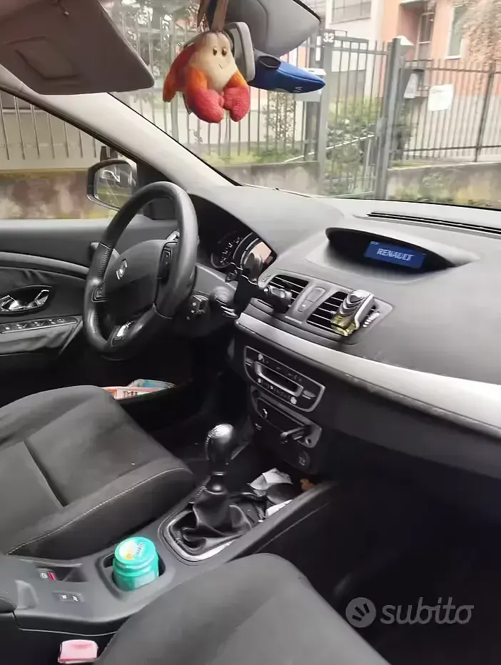 Usata Renault Mégane 110 CV (80 kW) 2014 Grigio Berlina
