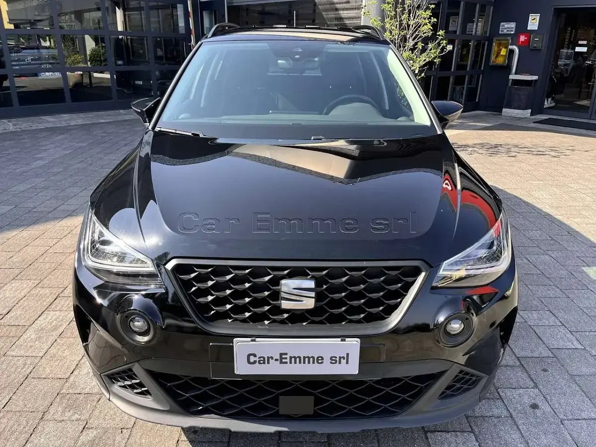 Usata Seat Arona Black Edition 95 CV (69 kW) 2024 Nero midnight SUV