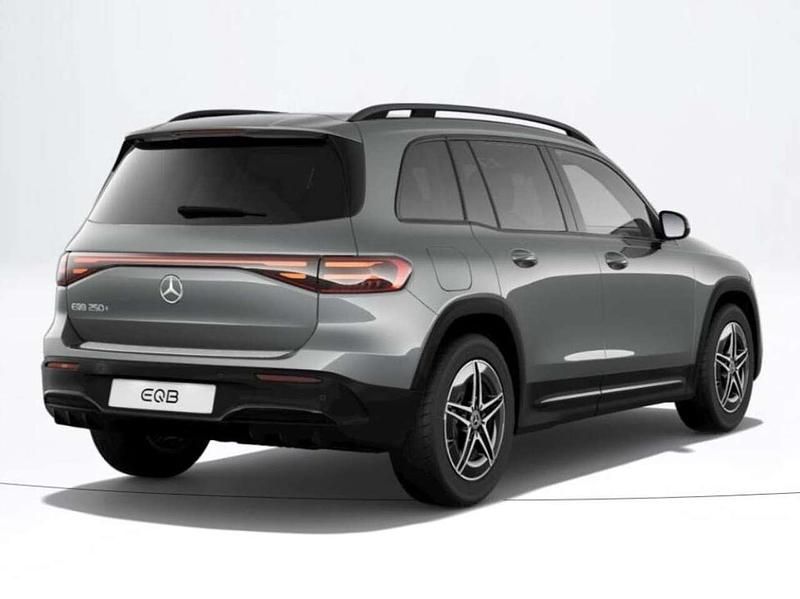 Nuova Mercedes EQB250+ Advanced 94 kW (129 CV) 2025 Grigio montagna / metallizzato SUV