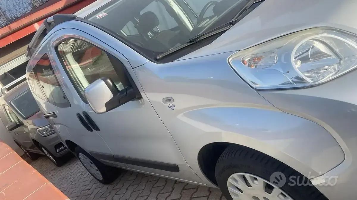 Usata Fiat Qubo Trekking 80 CV (58 kW) 2016 Grigio Monovolume