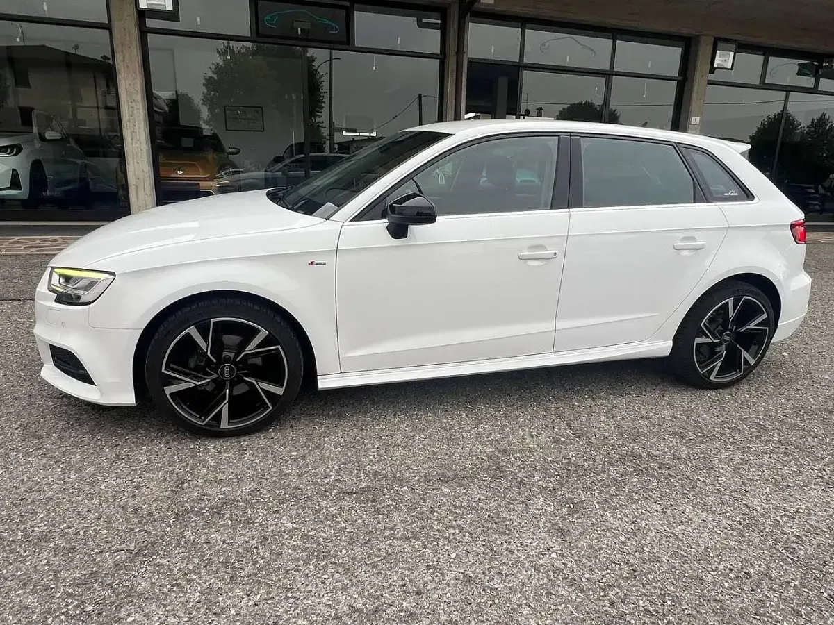 Usata Audi A3 S-Line 116 CV (85 kW) 2019 Bianco Berlina