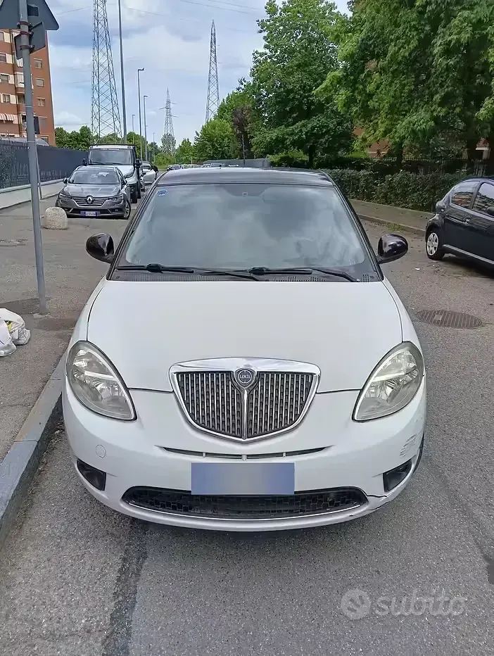 Usata Lancia Ypsilon 77 CV (56 kW) 2009 Bianco Utilitaria