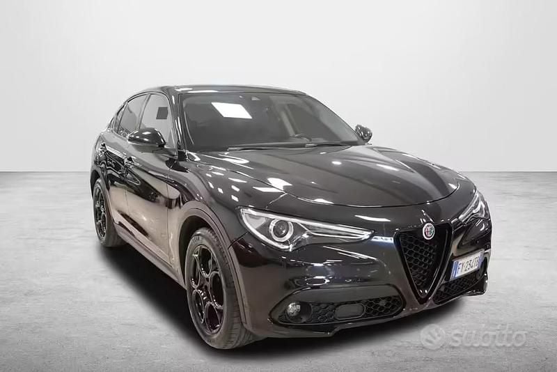 Usata Alfa Romeo Stelvio 160 CV (117 kW) 2019 Nero SUV
