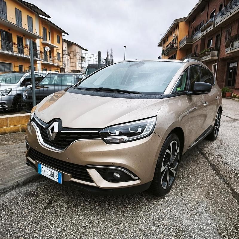 Usata Renault Grand Scénic IV Bose Edition 110 CV (80 kW) 2018 Marrone Monovolume