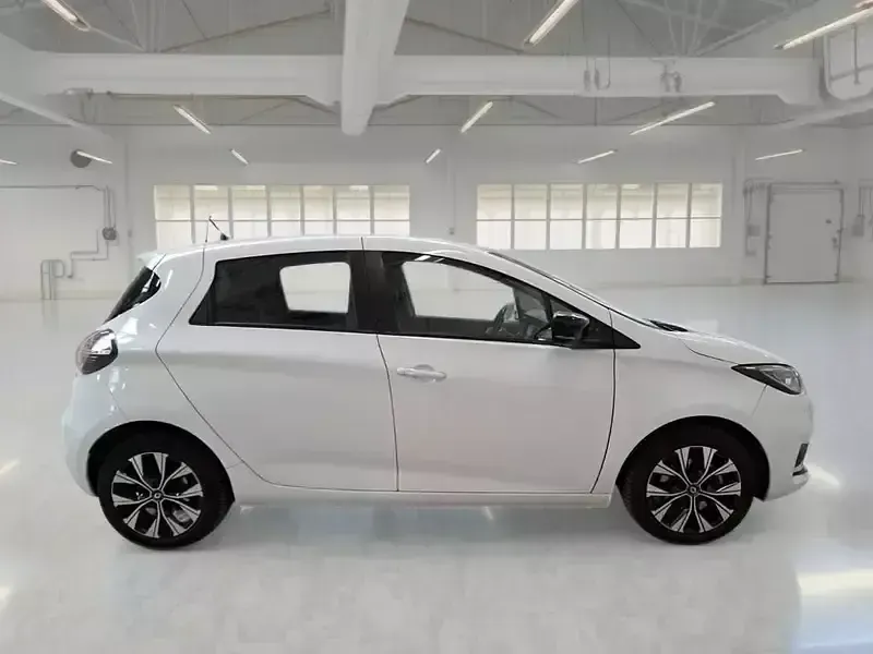 Usata Renault Zoe Zen 50 kW (69 CV) 2022 Bianco Utilitaria