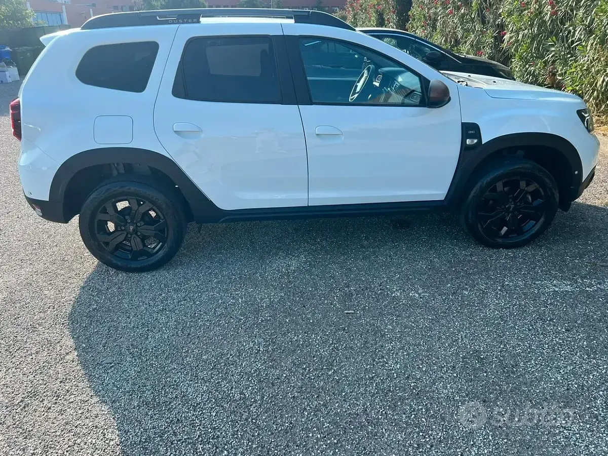 Usata Dacia Duster 101 CV (74 kW) 2023 Bianco SUV