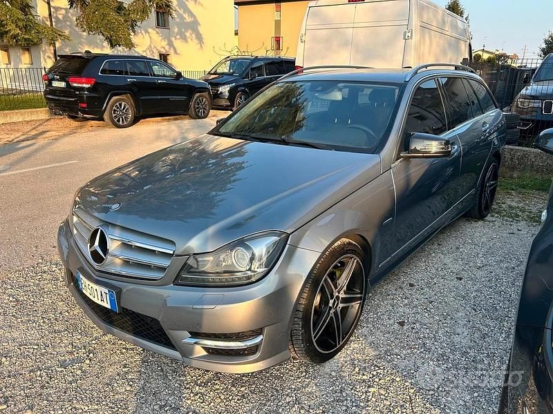 Usata Mercedes C220 Avantgarde 170 CV (125 kW) 2011 Grigio Station wagon