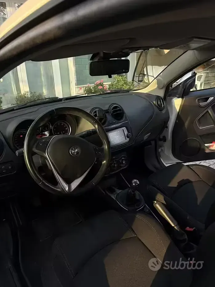 Usata Alfa Romeo MiTo 90 CV (66 kW) 2017 Bianco Utilitaria
