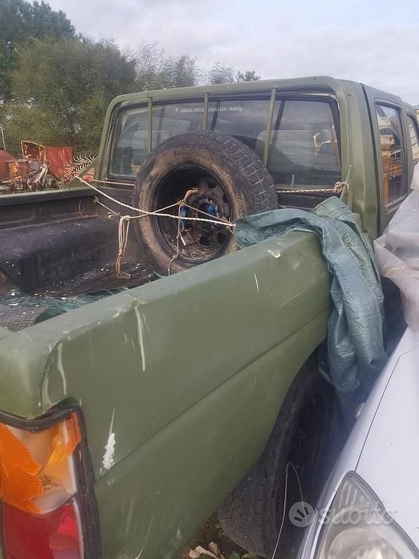 Usata Nissan King 1997 Verde Pick-up