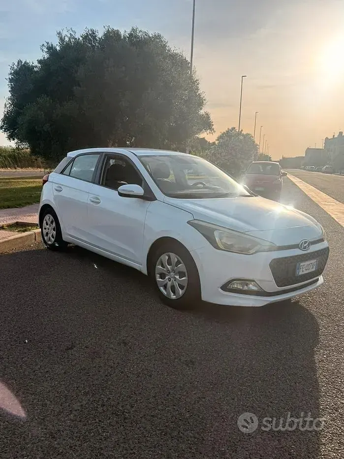 Usata Hyundai i20 84 CV (61 kW) 2016 Berlina