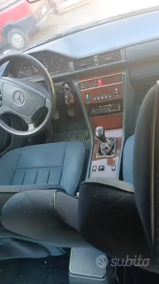 Usata Mercedes 200 1994 Blu Utilitaria