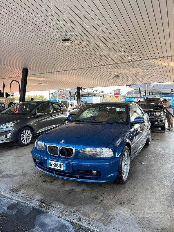 Usata BMW 318 Cabriolet 143 CV (105 kW) 2002 Cabrio