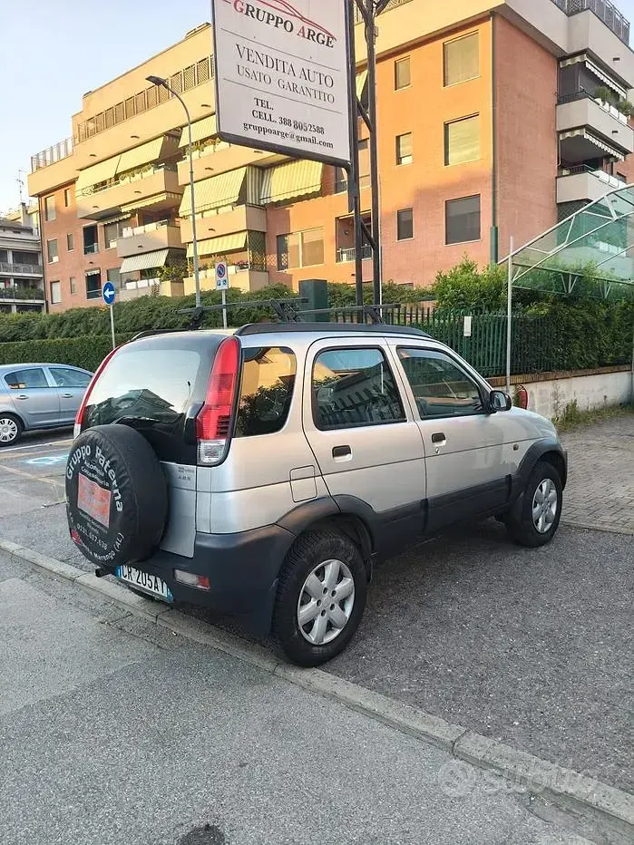 Usata Daihatsu Terios 86 CV (63 kW) 2004 Grigio SUV