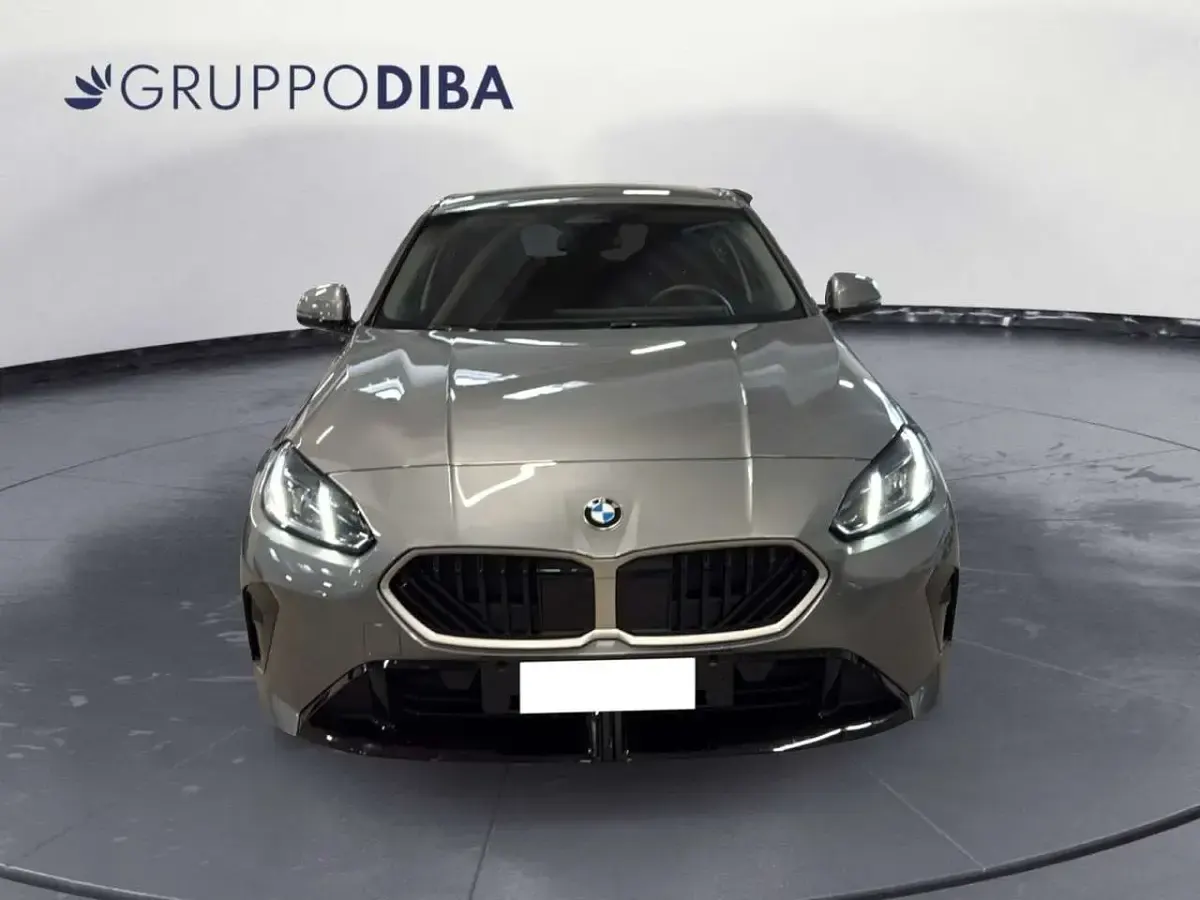 Usata BMW 120 M Sport 163 CV (119 kW) 2025 Grigio Utilitaria