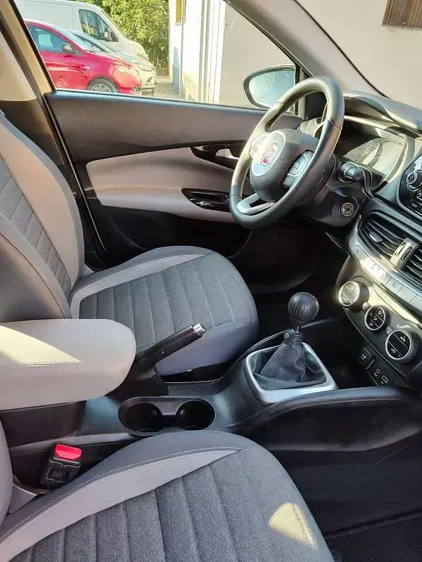 Usata Fiat Tipo Lounge 95 CV (69 kW) 2016 Bianco Berlina
