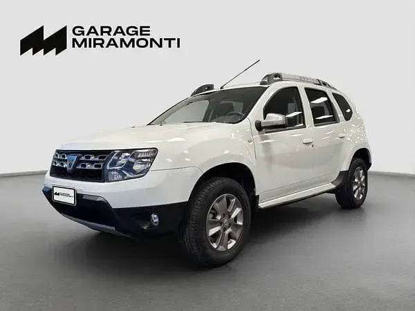 Usata Dacia Duster Lauréate 105 CV (77 kW) 2015 SUV