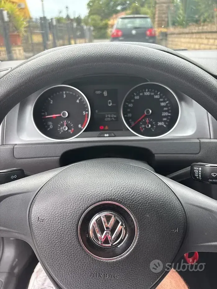 Usata VW Golf VII Trendline 90 CV (66 kW) 2016 Berlina