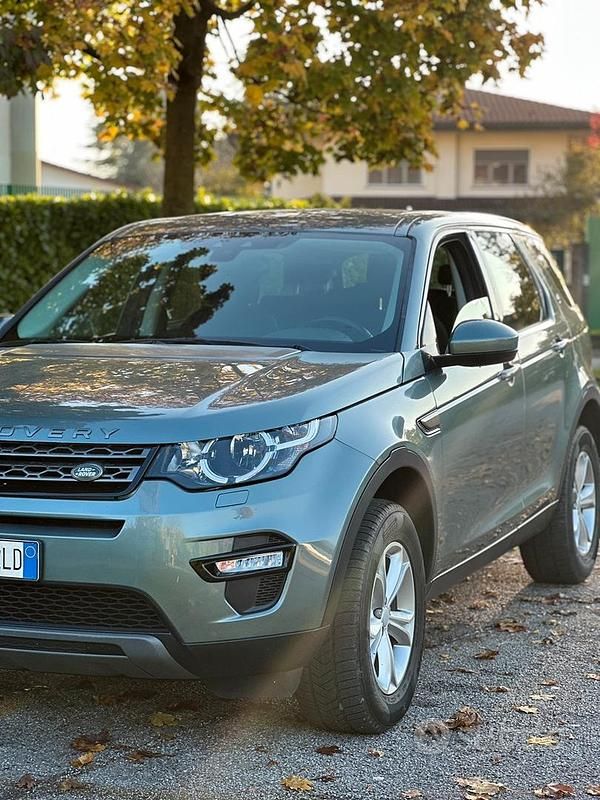 Usata Land Rover Discovery Sport 150 CV (110 kW) 2016 Grigio SUV
