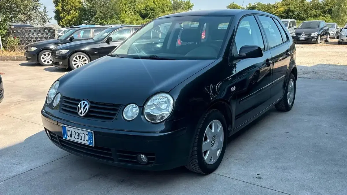 Usata VW Polo Trendline 80 CV (58 kW) 2005 Berlina