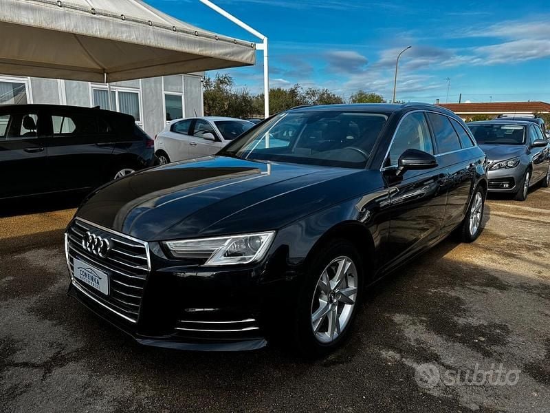 Nero Usata 2017 Audi A4 Business Tre volumi | 18.000 € (Cara) - Immagine 1/4