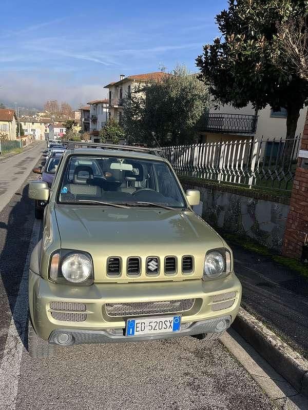 Usata Suzuki Jimny 82 CV (60 kW) 2011 SUV