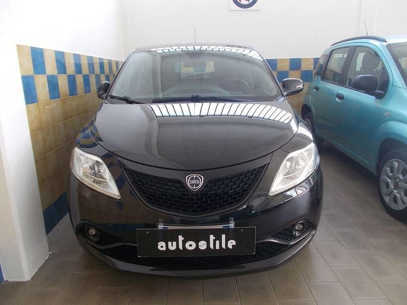 Occasion Lancia Ypsilon S 95 PK (69 kW) 2018 Hatchback