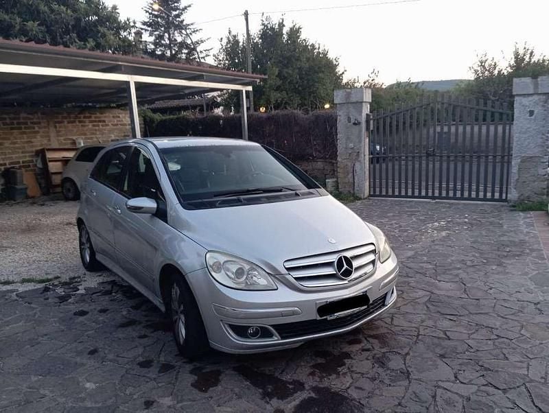 Usata 2007 Mercedes B180 Monovolume | 1700 € (Ottimo prezzo) - Immagine 1/4