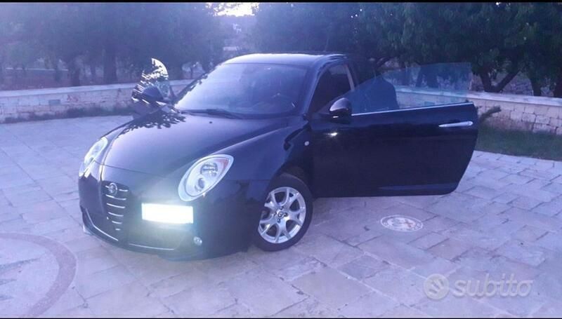 Usata 2010 Alfa Romeo MiTo Due volumi | 4500 € - Immagine 1/4