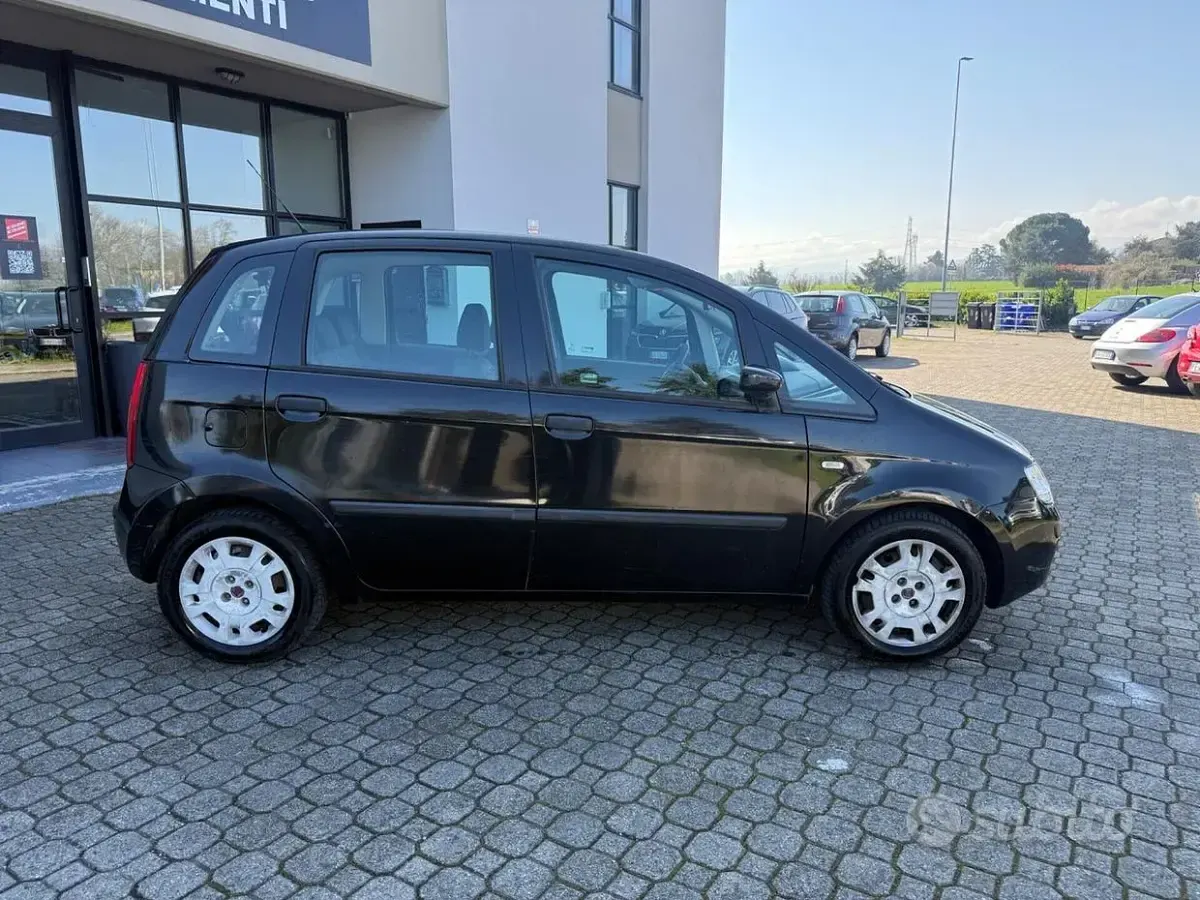 Usata Fiat Idea 80 CV (58 kW) 2009 Nero Monovolume