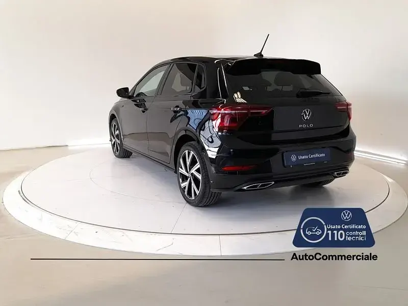 Usata VW Polo R-line 95 CV (69 kW) 2023 Nero Utilitaria