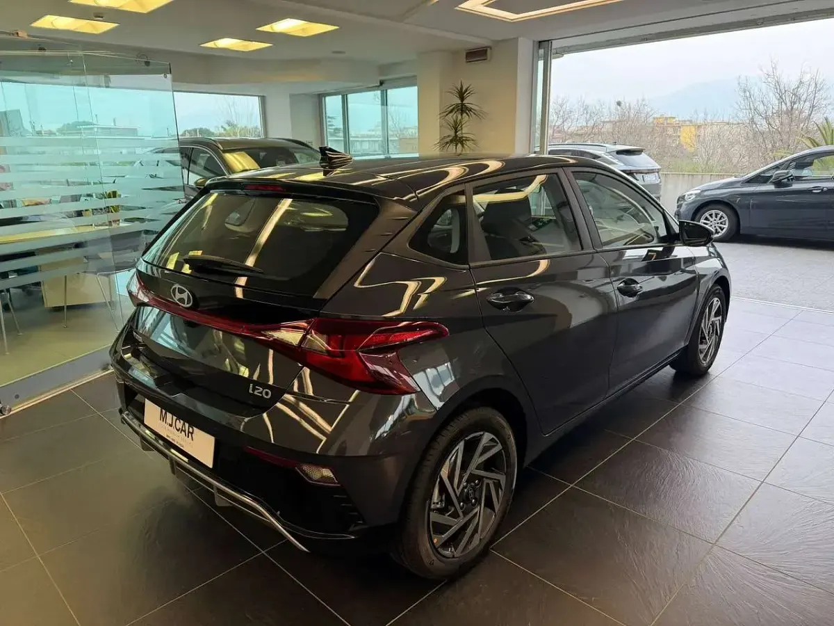 Nuova Hyundai i20 90 CV (66 kW) 2026 Aurora grey Utilitaria