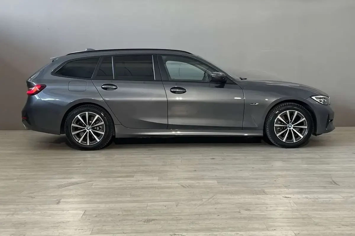 Usata BMW 320 163 CV (119 kW) 2022 Grigio Station wagon