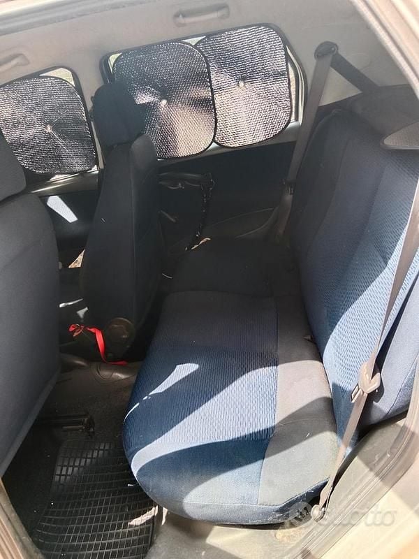Usata Fiat Punto 95 CV (69 kW) 2006 Grigio Utilitaria