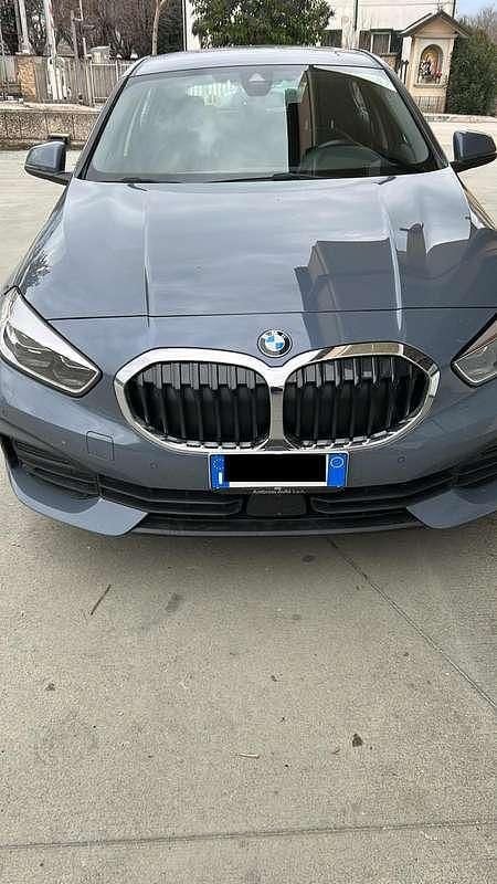 Usata BMW 116 Advantage 116 CV (85 kW) 2022 Grigio Utilitaria