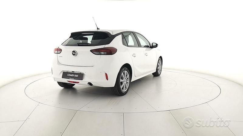 Usata Opel Corsa Edition 101 CV (74 kW) 2022 Bianco Utilitaria