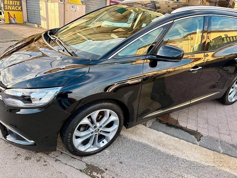Usata Renault Grand Scénic IV 130 CV (95 kW) 2018 Nero Monovolume