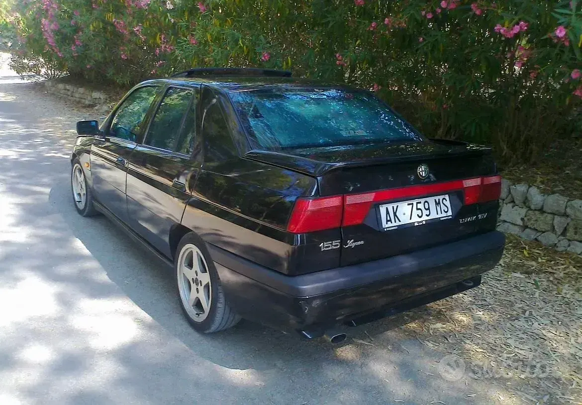 Usata Alfa Romeo 155 Super 150 CV (110 kW) 1996 Nero Berlina