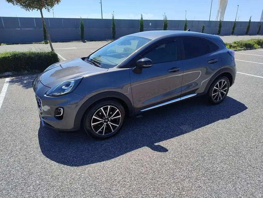 Second-hand Ford Puma Titanium 125 CP (91 kW) 2021 Gri SUV
