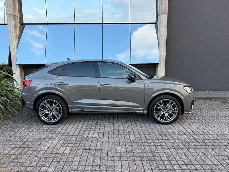 Usata Audi Q3 Sportback S-Line 200 CV (147 kW) 2021 Grigio SUV