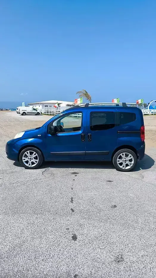 Usata Fiat Qubo Trekking 75 CV (55 kW) 2010 Bluazzurro Monovolume