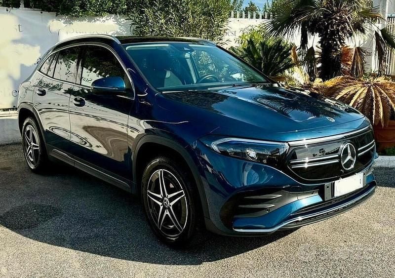 Usata Mercedes EQA250 Premium 89 kW (122 CV) 2021 Blu SUV