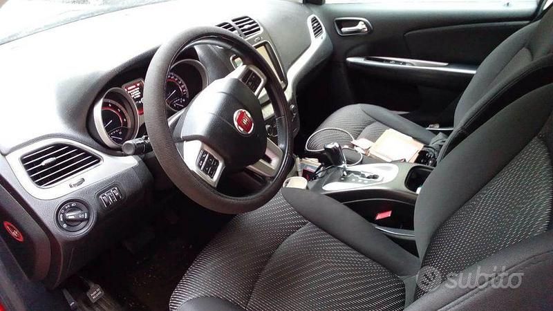 Usata Fiat Freemont Lounge 170 CV (125 kW) 2014 Rosso SUV