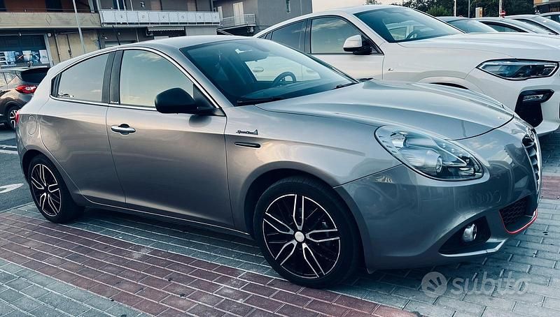 Usata 2015 Alfa Romeo Giulietta | 8600 € (Buon prezzo) - Immagine 1/2