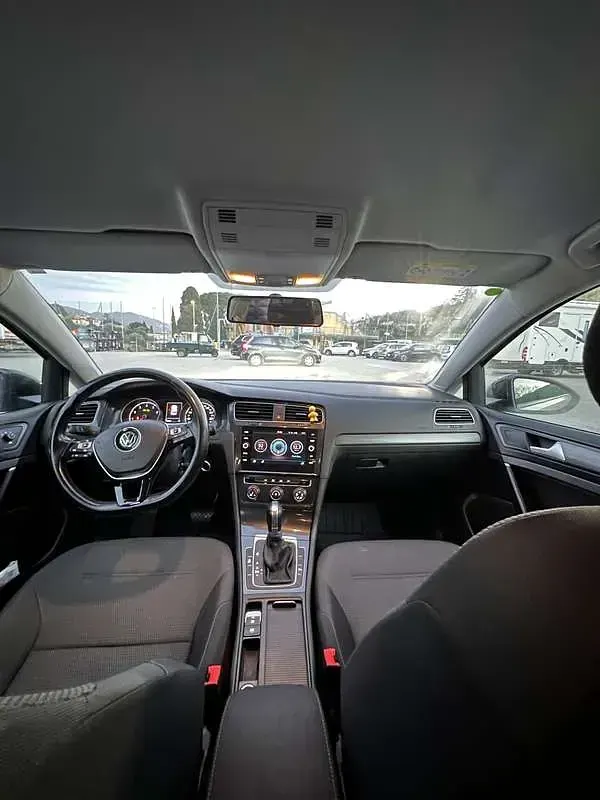 Usata VW Golf VII Executive 131 CV (96 kW) 2019 Berlina