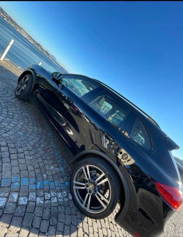 Usata 2010 Porsche Cayenne SUV | 18.000 € (Super prezzo) - Immagine 1/3