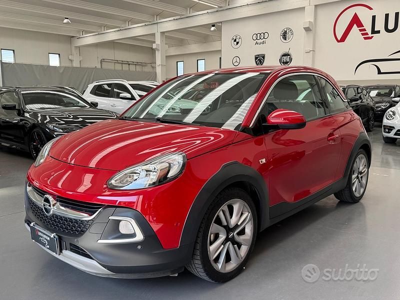 Usata Opel Adam Rocks Rocks 87 CV (63 kW) 2016 Rosso Utilitaria