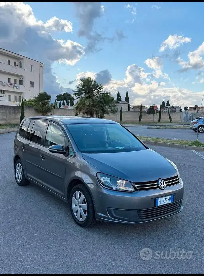 Usata VW Touran 150 CV (110 kW) 2011 Nero Monovolume