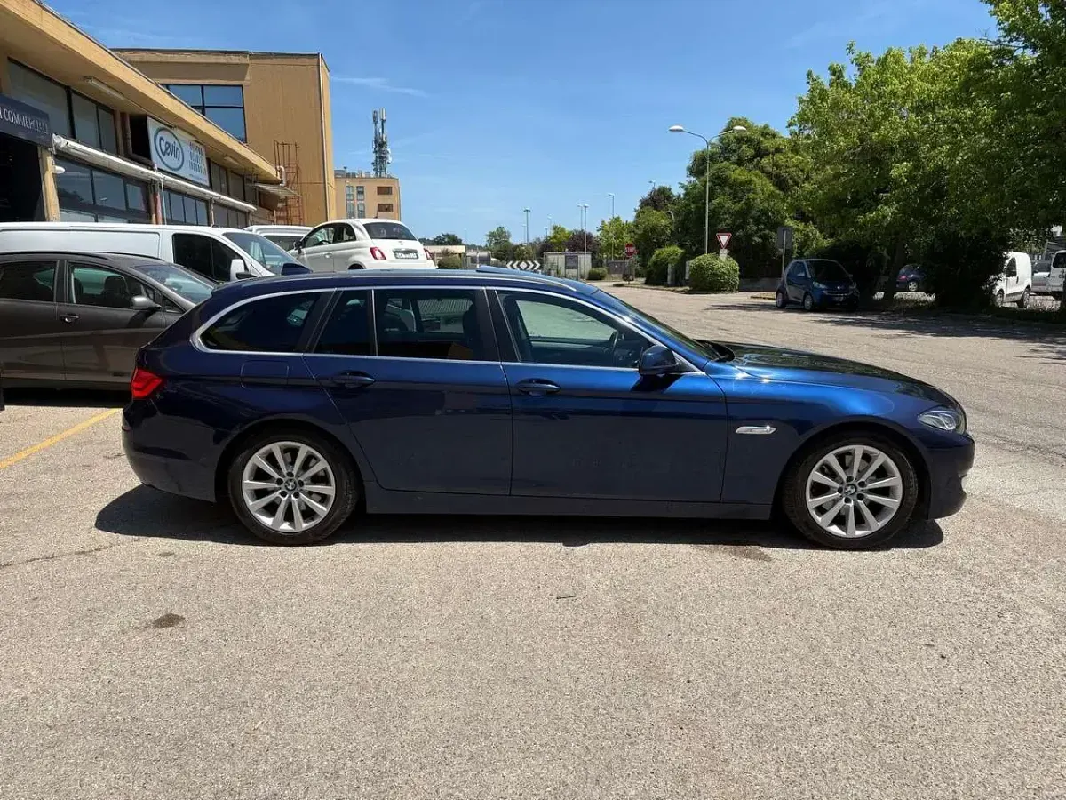 Usata BMW 520 184 CV (135 kW) 2010 Blu/azzurro Station wagon