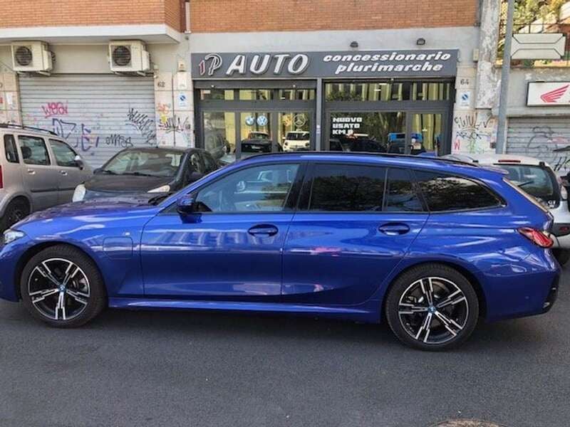 Usata BMW 330e M Sport 184 CV (135 kW) 2024 Blu/azzurro Station wagon