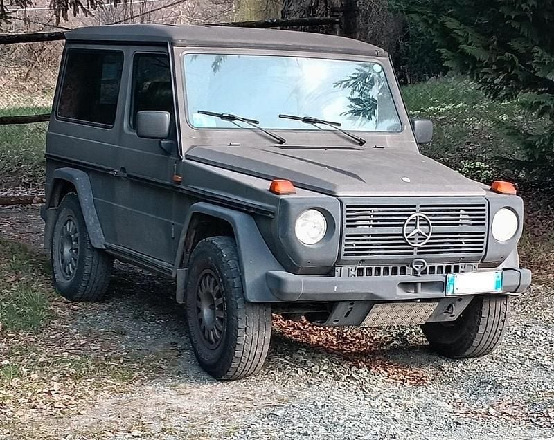 Usata Mercedes G300 88 CV (64 kW) 1986 Grigio SUV